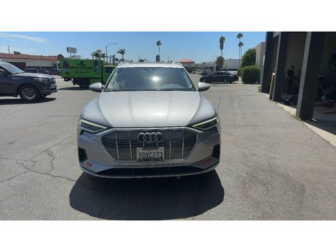 Used 2019 Audi e-tron Premium Plus AWD/4WD image 3