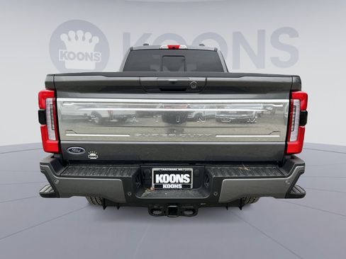 New 2026 Ford F250 Platinum w/ Platinum Plus Package image 5