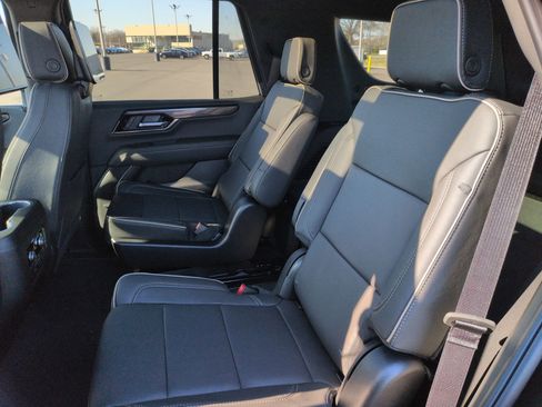 New 2026 GMC Yukon Elevation image 25