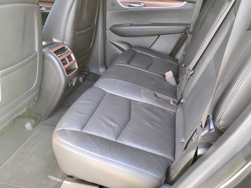 Used 2019 Cadillac XT5 Premium Luxury w/ Driver Assist Package image 16