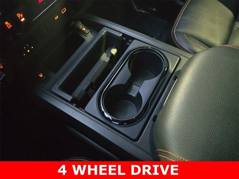 Used 2023 Nissan Titan PRO-4X w/ Pro-4x Convenience Package image 25