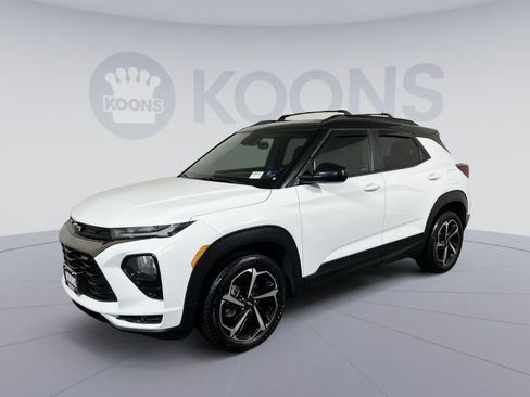 Used 2021 Chevrolet TrailBlazer RS w/ Sun and Liftgate Package AWD/4WD image 5