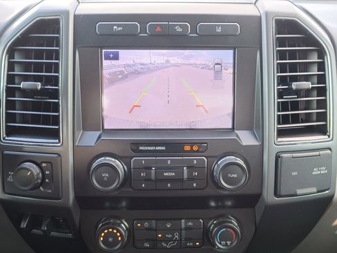 Certified 2020 Ford F250 XLT w/ Tremor Off-Road Package image 23