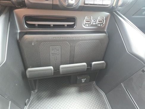 Used 2024 RAM 3500 Limited AWD/4WD image 14