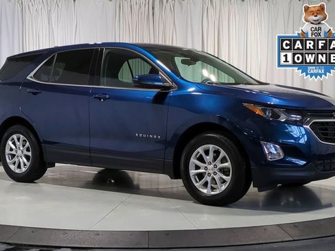 Used 2020 Chevrolet Equinox LT w/ Driver Convenience Package FWD image 2