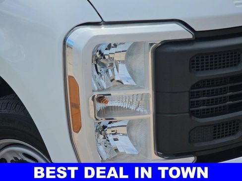 Used 2024 Ford F250 XL w/ XL Chrome Package RWD image 33