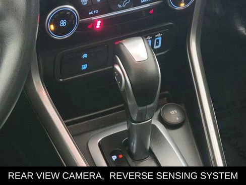 Certified 2019 Ford EcoSport SE image 25