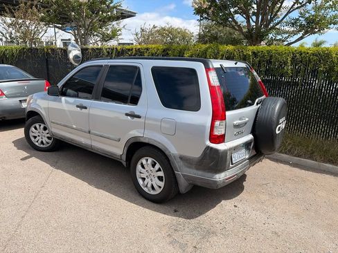 Used 2005 Honda CR-V LX image 15