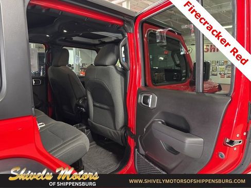 Certified 2024 Jeep Wrangler Sport S image 33