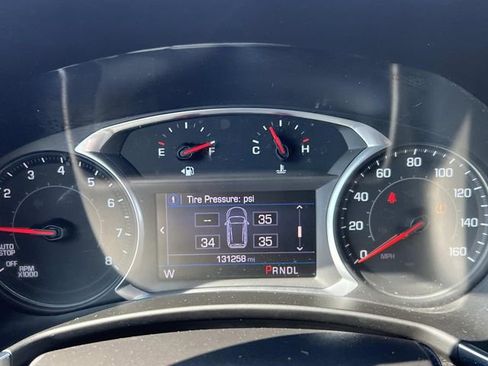 Used 2021 Chevrolet Equinox LT image 22