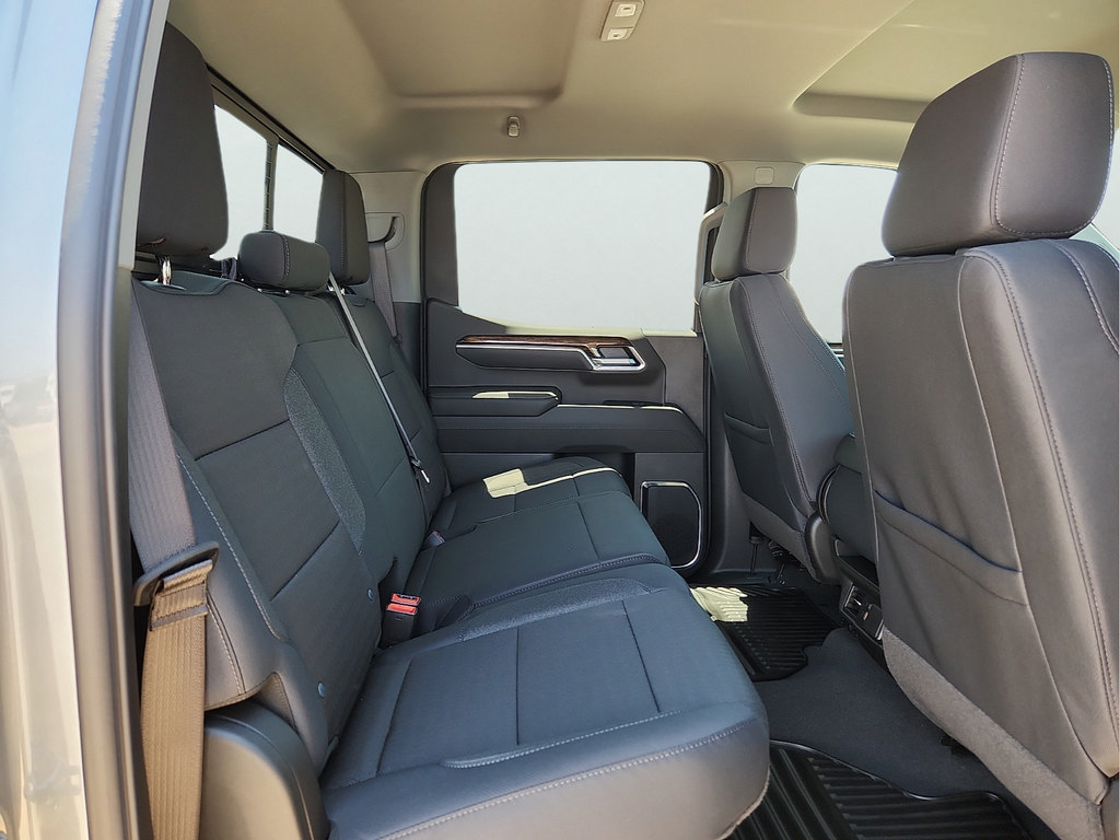 New 2026 GMC Sierra 1500 SLE RWD image 19