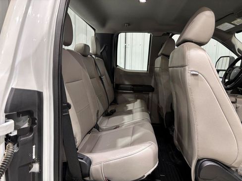 Used 2020 Ford F250 XL w/ Power Equipment Group AWD/4WD image 14