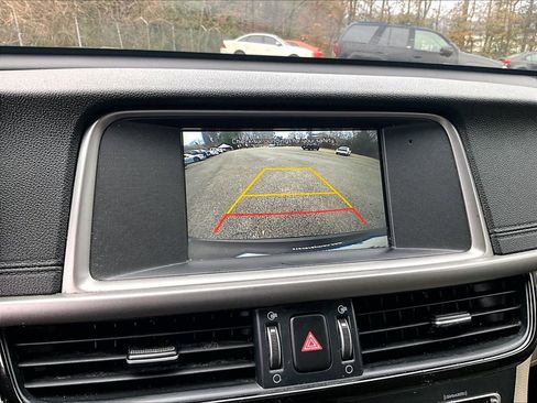 Used 2018 Kia Optima LX w/ 17" Alloy Wheels Package image 15