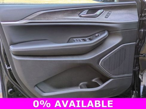 New 2026 Jeep Grand Cherokee Limited image 12