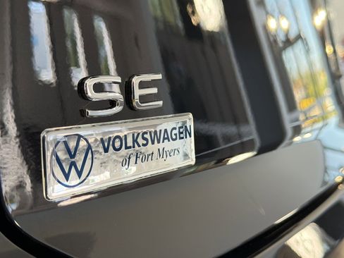New 2026 Volkswagen Atlas Cross Sport SE AWD/4WD image 34