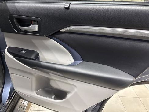 Used 2018 Toyota Highlander Limited image 20