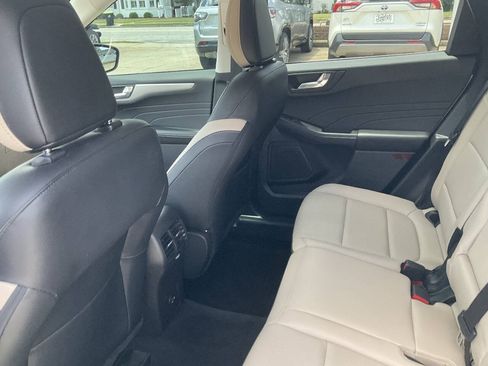 Used 2021 Ford Escape SEL FWD image 13