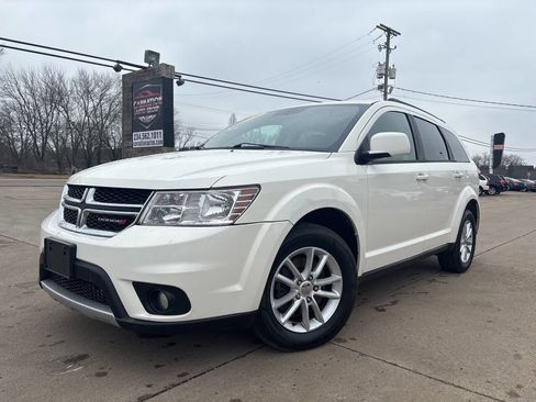 Used 2014 Dodge Journey SXT w/ Flexible Seating Group image 1