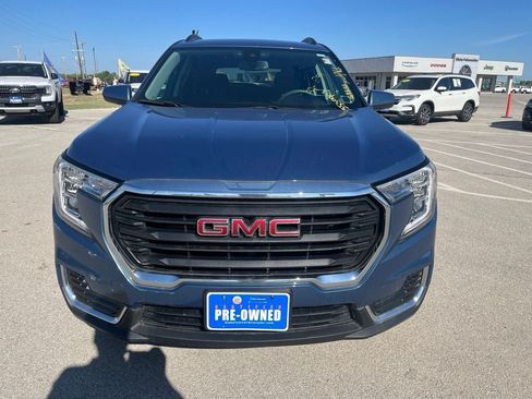 Used 2024 GMC Terrain SLE w/ Driver Convenience Package AWD/4WD image 8