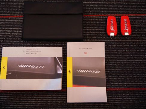 Used 2018 Ferrari 488 GTB image 19