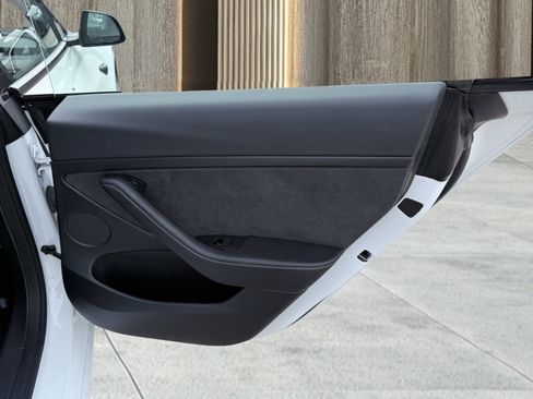 Used 2023 Tesla Model 3 Standard Range RWD image 34