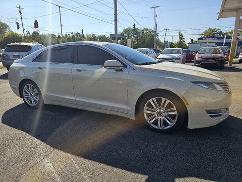 Used 2015 Lincoln MKZ AWD image 14