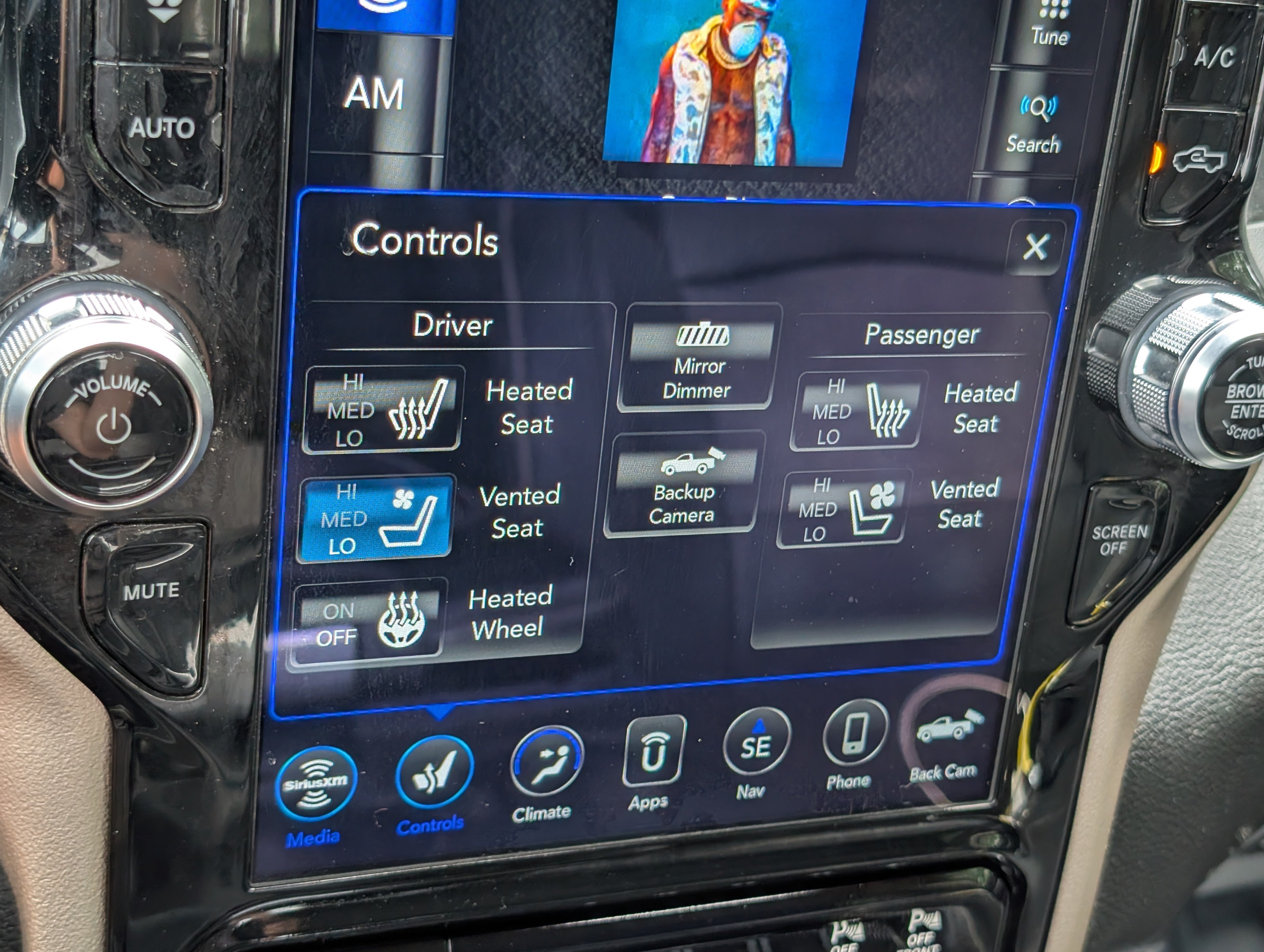 Used 2019 RAM 2500 Laramie AWD/4WD image 28