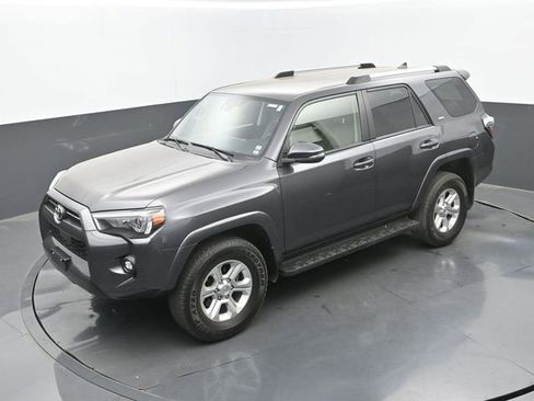 Used 2021 Toyota 4Runner SR5 Premium image 16