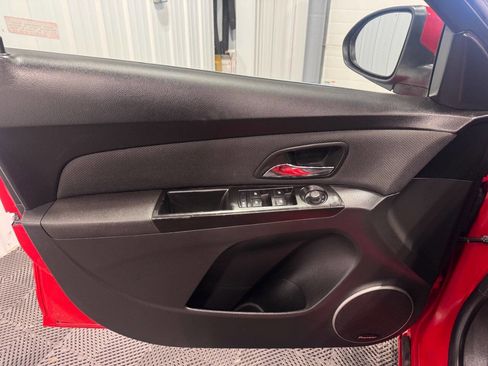 Used 2014 Chevrolet Cruze LT w/ All-Star Edition image 6