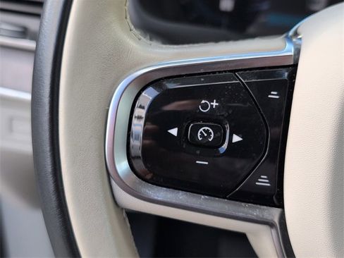 Certified 2023 Volvo XC90 B6 Core image 29