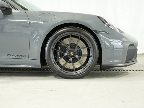 Used 2025 Porsche 911 Carrera 4 GTS image 45