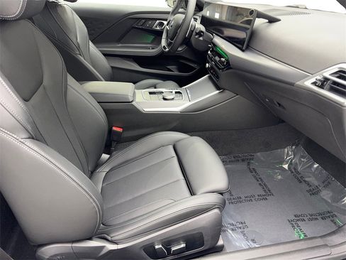 Used 2025 BMW 230i xDrive Coupe w/ Premium Package image 41