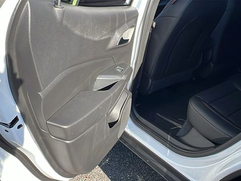 New 2026 Chevrolet Trax RS w/ Sunroof Package image 16