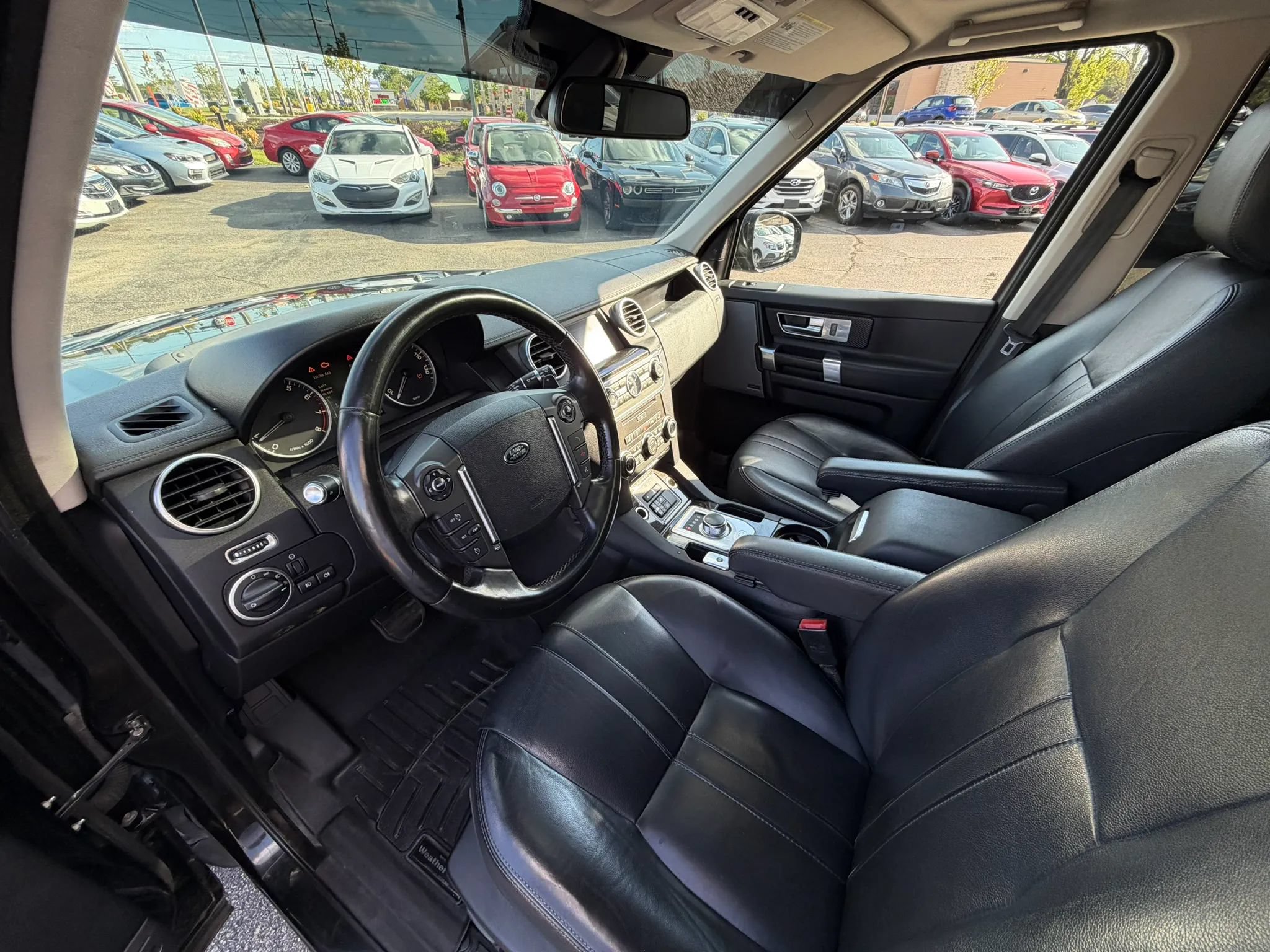 Used 2016 Land Rover LR4 HSE Silver Edition AWD/4WD image 23