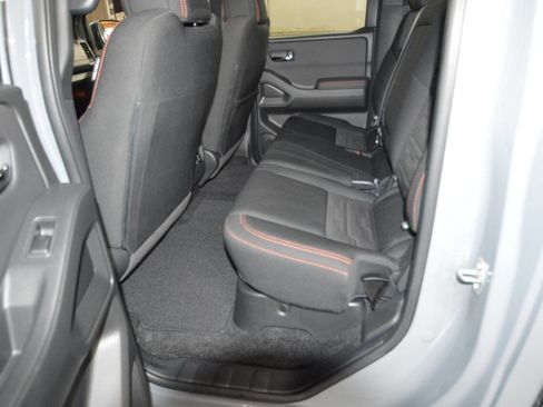 Used 2024 Nissan Frontier PRO-4X w/ Pro Convenience Package image 25