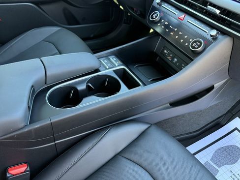 Used 2025 Hyundai Sonata Limited image 43