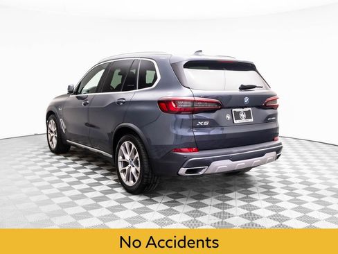 Used 2022 BMW X5 xDrive45e w/ Climate Comfort Package image 3