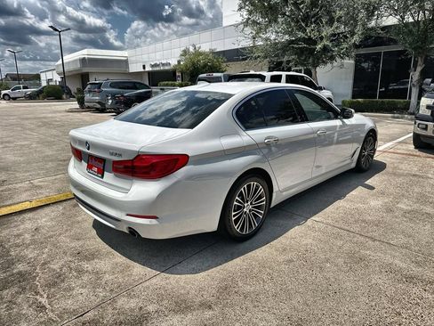 Used 2017 BMW 530i RWD image 11