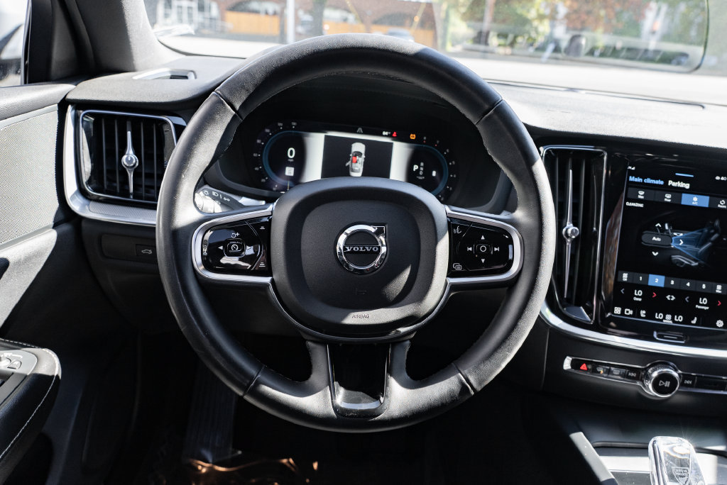Used 2024 Volvo S60 B5 Plus w/ Climate Package AWD/4WD image 12
