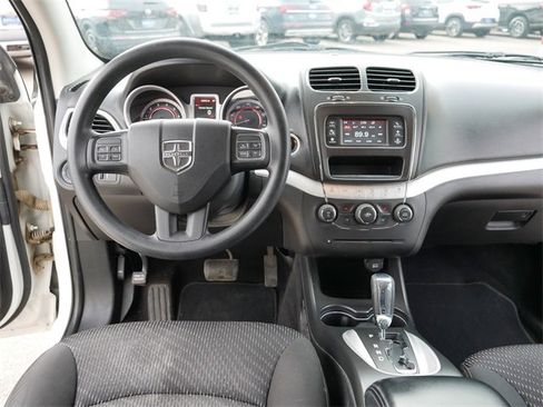 Used 2016 Dodge Journey SXT w/ Chrome Appearance Group image 23