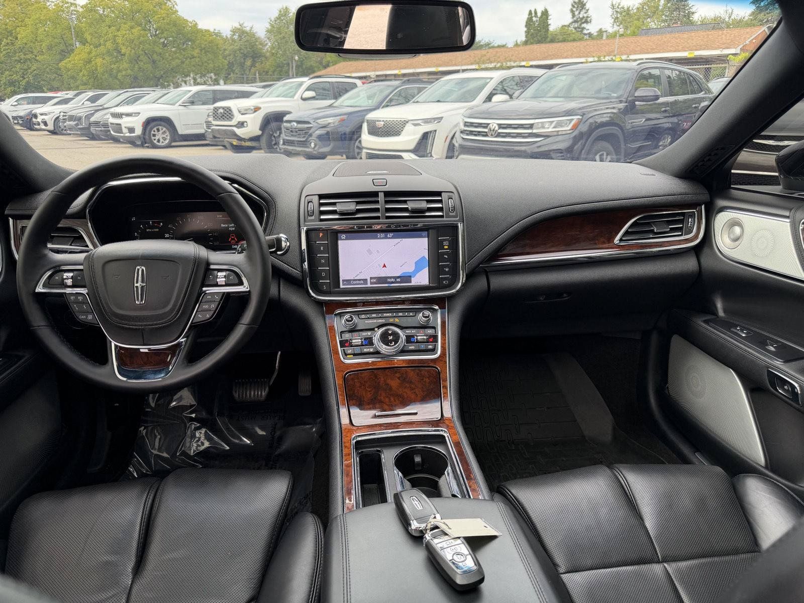 Used 2020 Lincoln Continental Reserve w/ Luxury Package AWD/4WD image 28