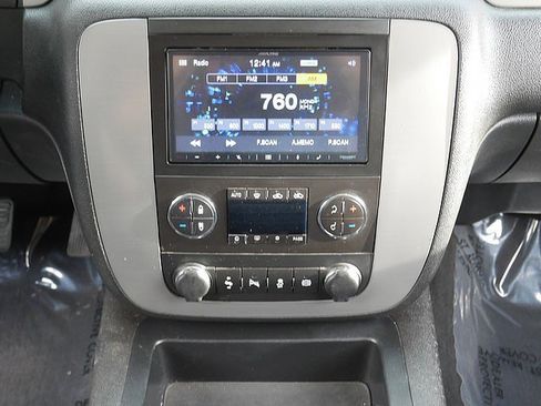 Used 2014 Chevrolet Silverado 2500 LTZ w/ LTZ Plus Package image 20