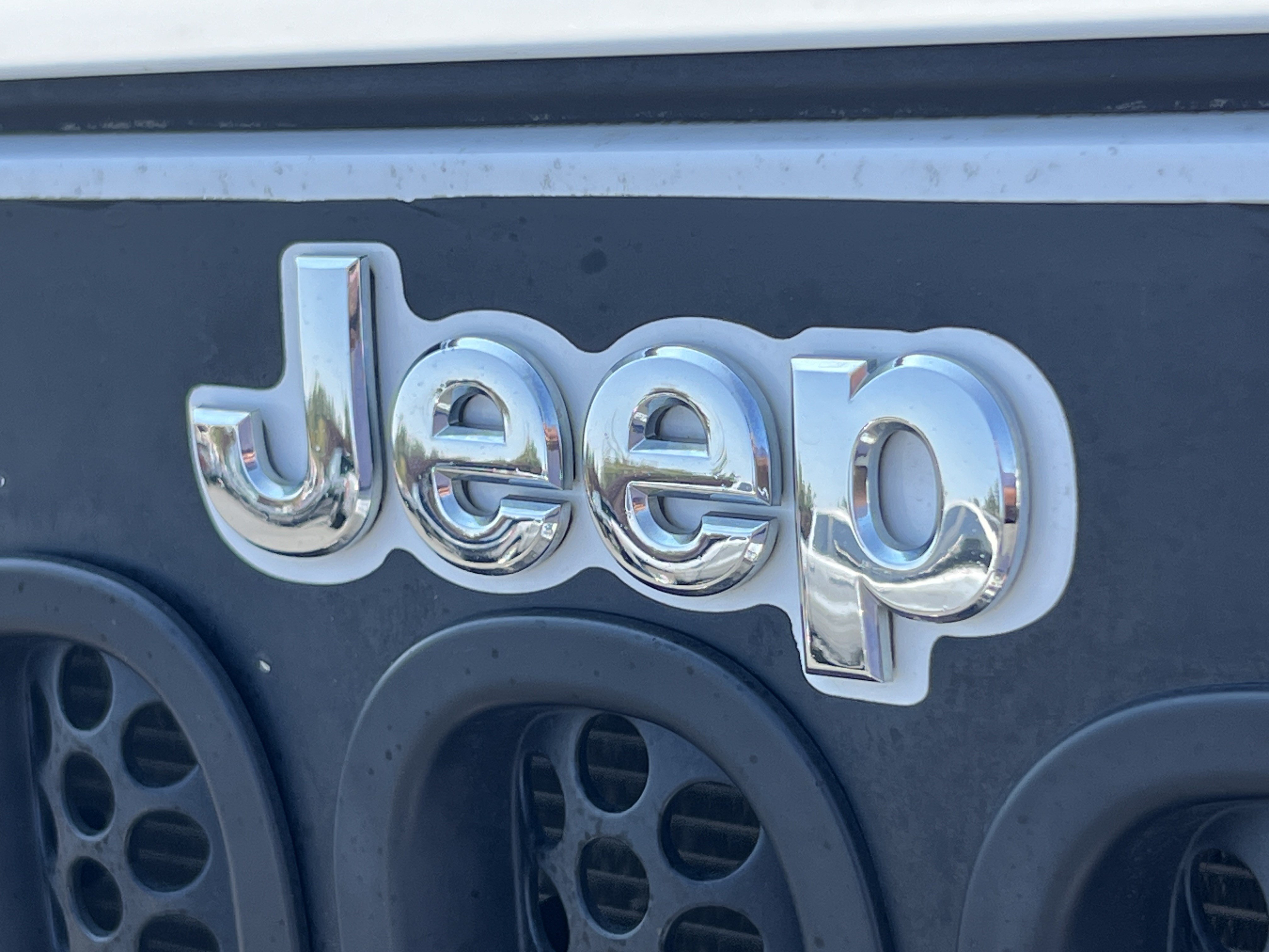 Used 2013 Jeep Wrangler Sport AWD/4WD image 8