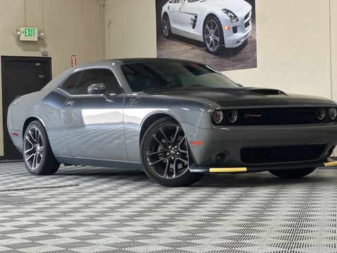 Used 2023 Dodge Challenger R/T w/ T/A Package RWD image 2