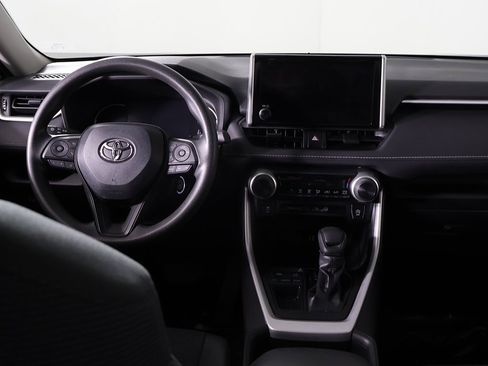 Used 2024 Toyota RAV4 LE image 34