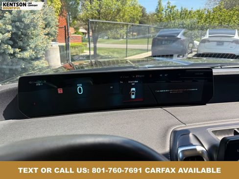 Used 2025 Ford Expedition Platinum AWD/4WD image 13