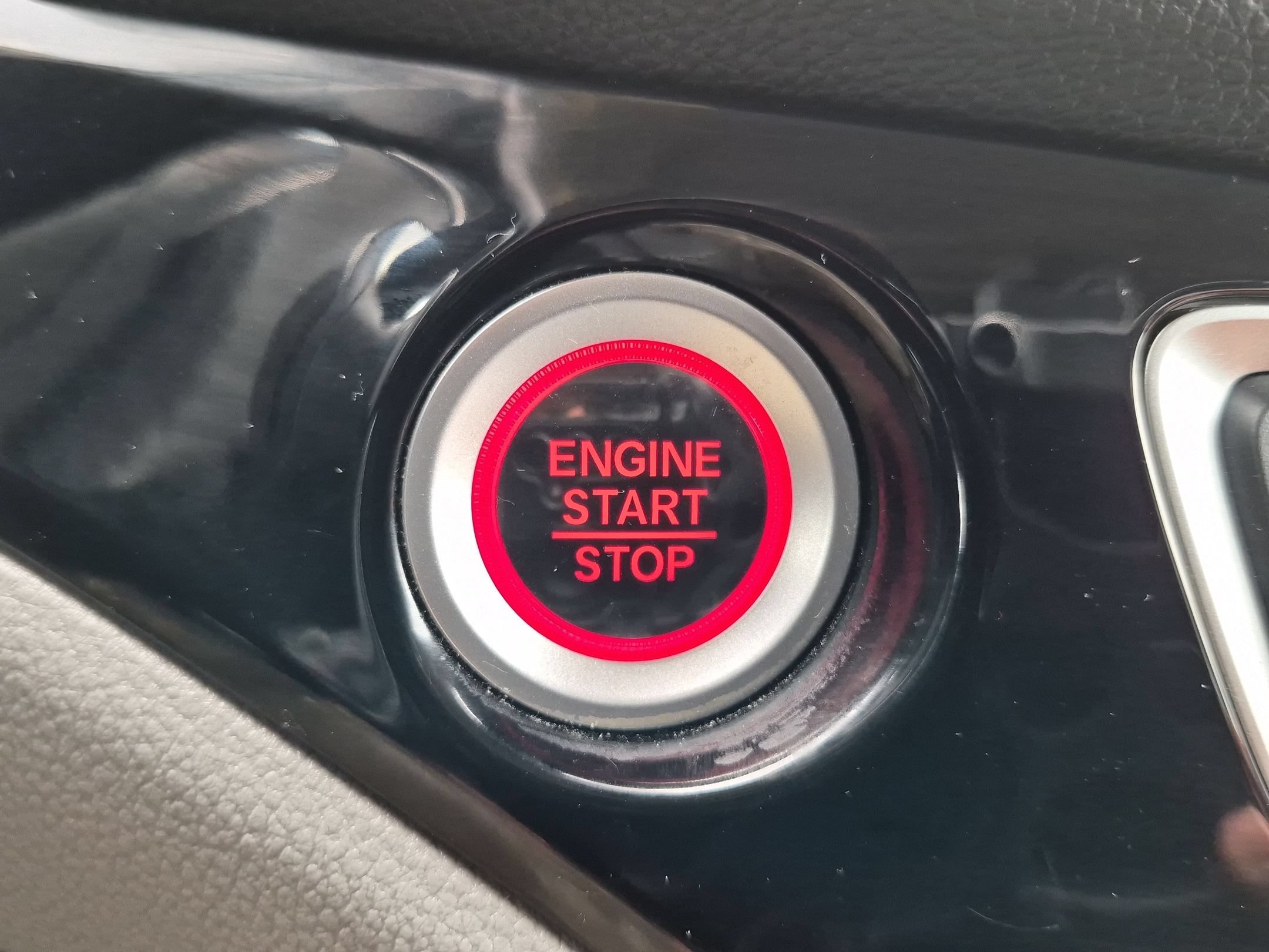 Used 2018 Honda Pilot Elite image 16