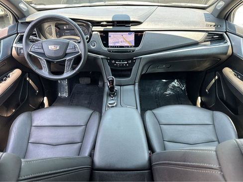 Used 2024 Cadillac XT5 Premium Luxury image 4