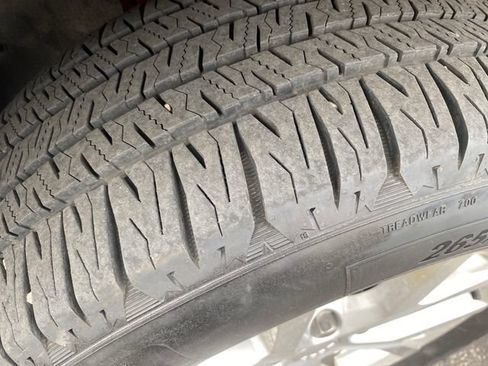 Used 2023 Jeep Grand Cherokee Limited AWD/4WD image 23