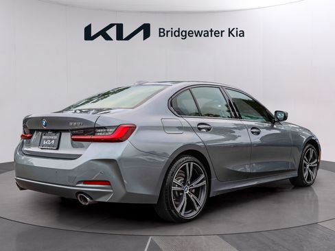 Used 2023 BMW 330i xDrive Sedan w/ Premium Package AWD/4WD image 6